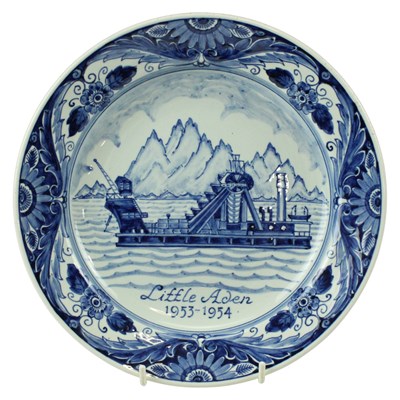Lot 907E - A mid 20th Century Delft Blauw plate,...