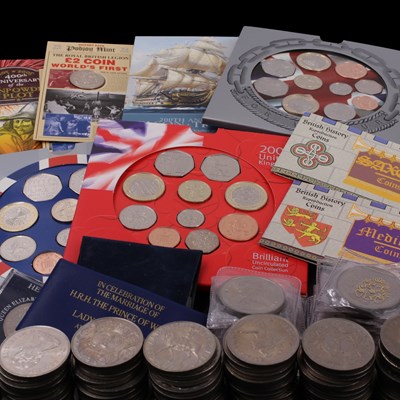 Lot 399A - A group of GB and world commemorative coin...