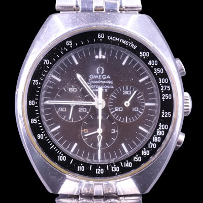 Lot 989 - An Omega Speedmaster Professional Mark II...