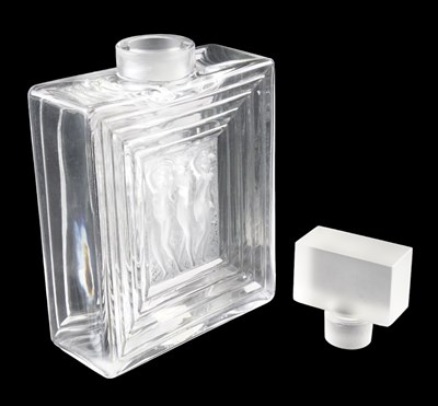 Lot 1370 - A Lalique Art Deco Duncan No 2 glass perfume...