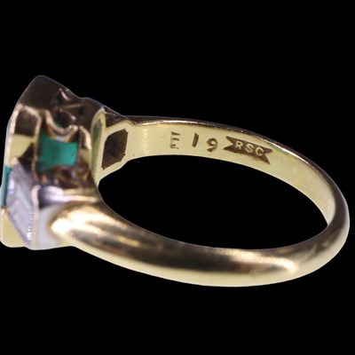 Lot 968 - An impressive Art Deco style emerald and...
