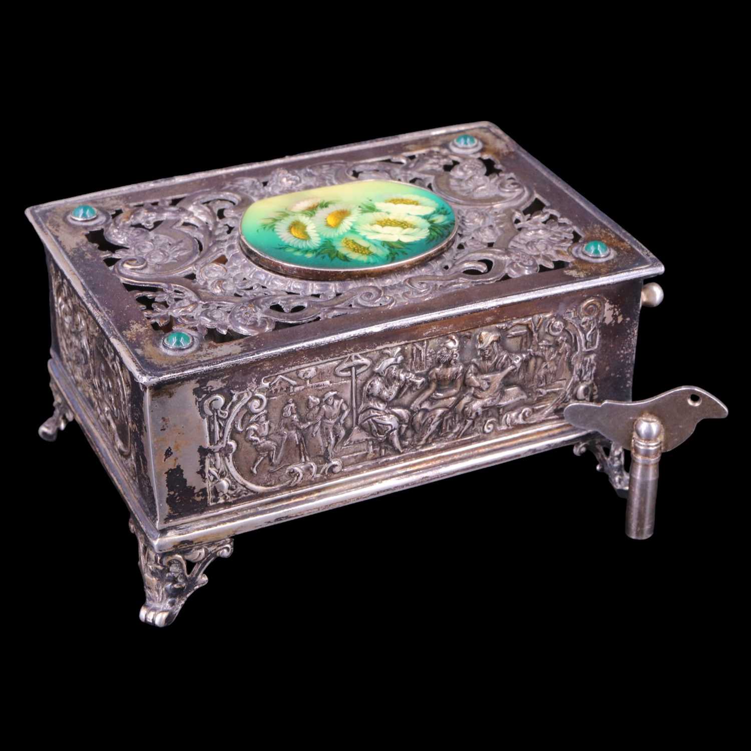 Lot 956 - A late 19th / early 20th Century German silver...