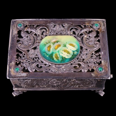 Lot 956 - A late 19th / early 20th Century German silver...